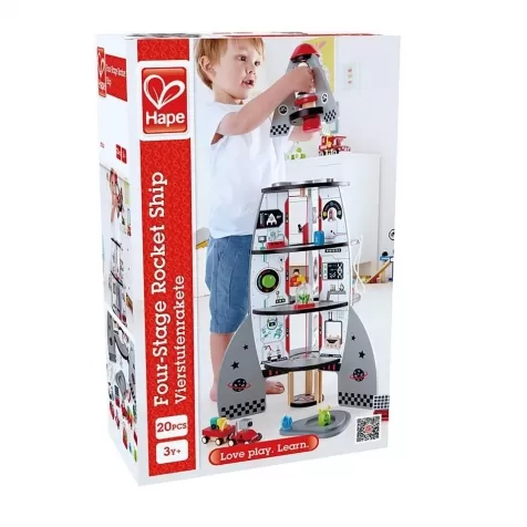 razzo spaziale a quattro stadi