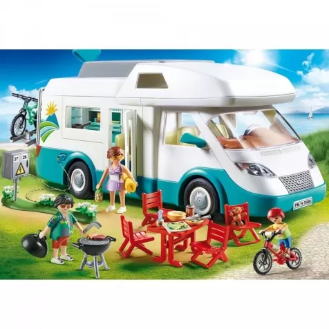 camper con famiglia in vacanza