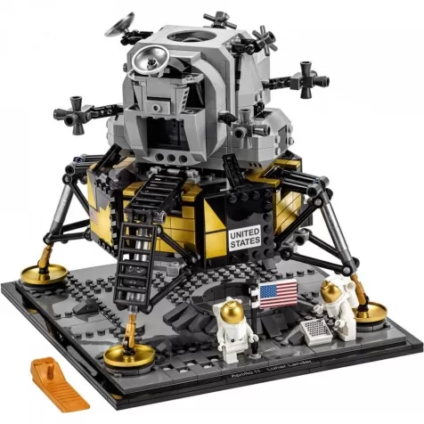 10266 - nasa apollo 11 lunar lander eagle one