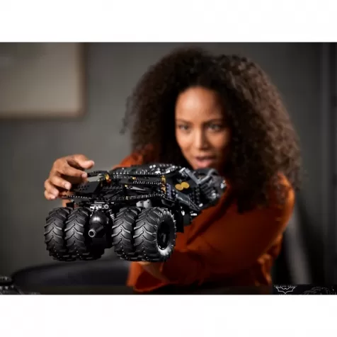76240 - batmobile tumbler: 11