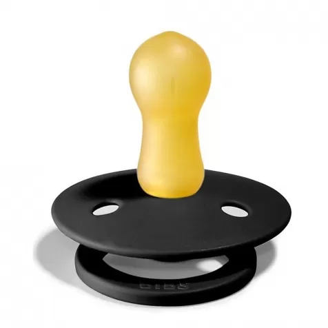 set di 2 ciucci colour - nero e bianco - tettarella in gomma naturale - made in denmark - con mascherina rotonda e tettarella - senza bpa, pvc e ftalati 0-6 mesi