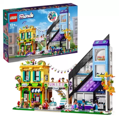 41732 - negozio di design e fioraio del centro