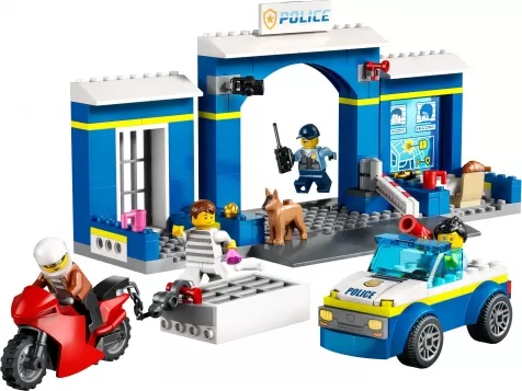 60370 - inseguimento alla stazione di polizia