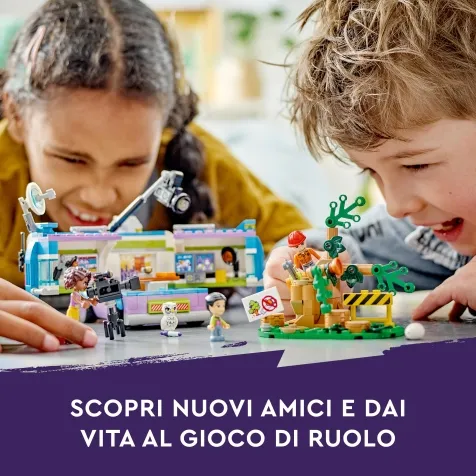 41749 - furgone della troupe televisiva