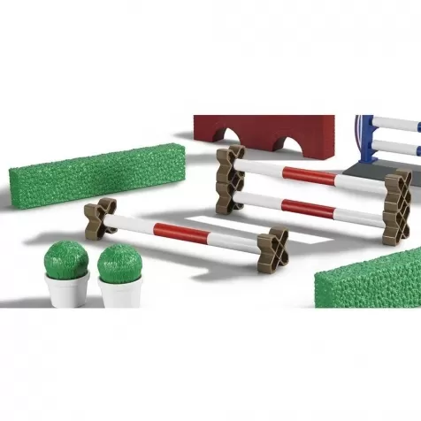 percorso ad ostacoli con accessori