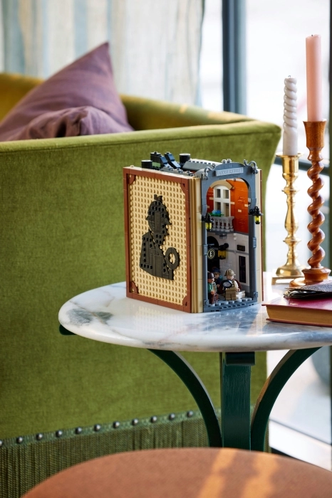 10351 - sherlock holmes: book nook: 25