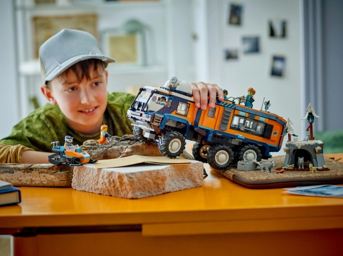 60471 - grande camion artico con laboratorio: 17