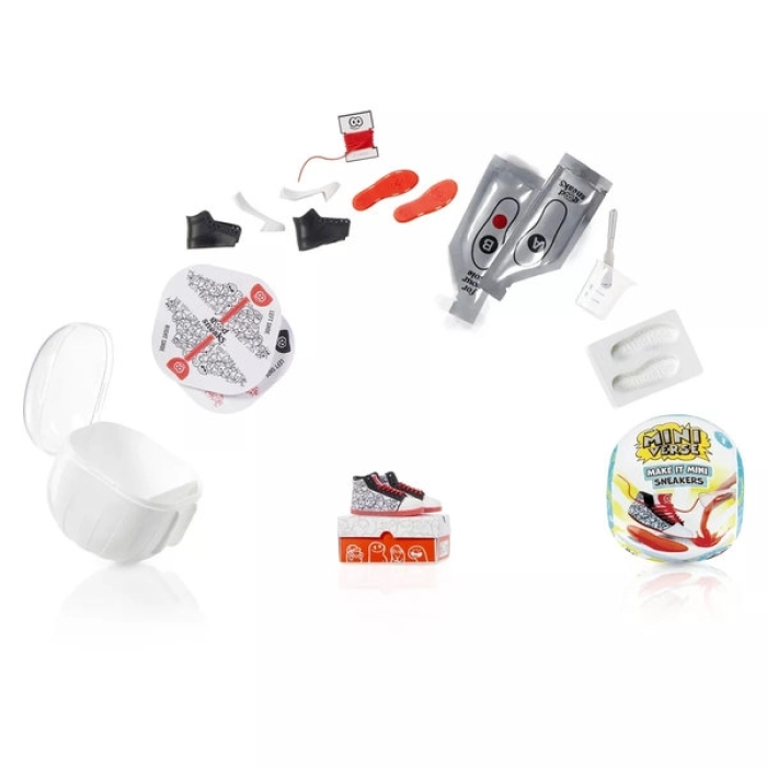 mga's miniverse - make it mini sneakers: 2