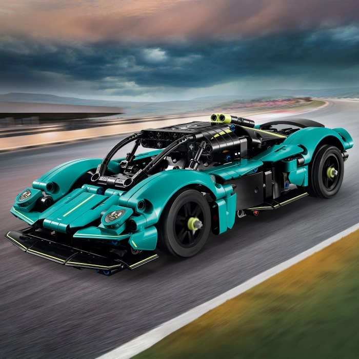 42208 - aston martin valkyrie: 13