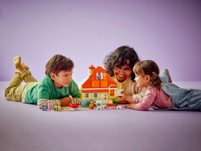 10459 - casa della famiglia di bluey con gioco di memoria