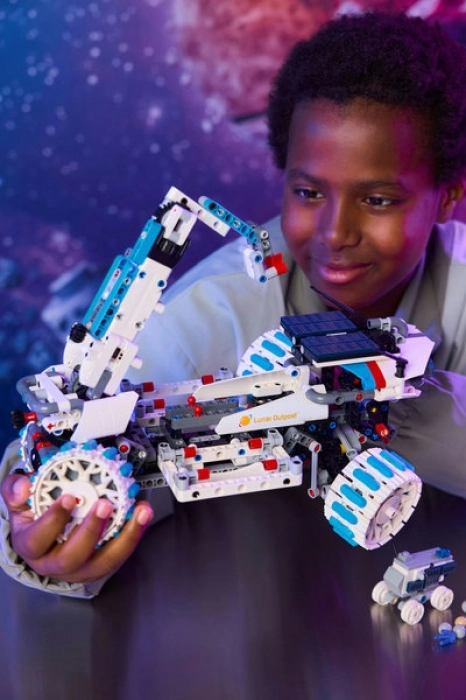 42211 - veicolo spaziale rover lunare lunar outpost™: 5