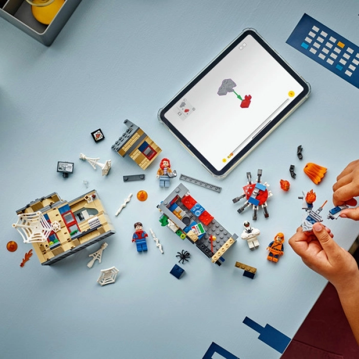 76317 - appartamento di peter parker