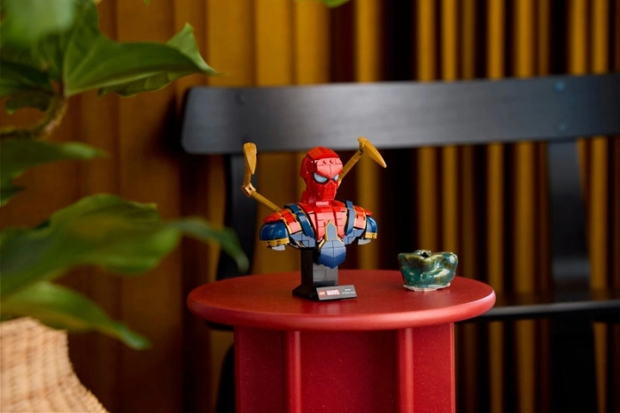 76326 - busto di iron spider-man: 7