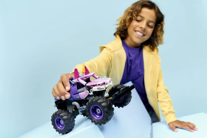 42220 - monster jam&trade; sparkle smash&trade; a retrocarica