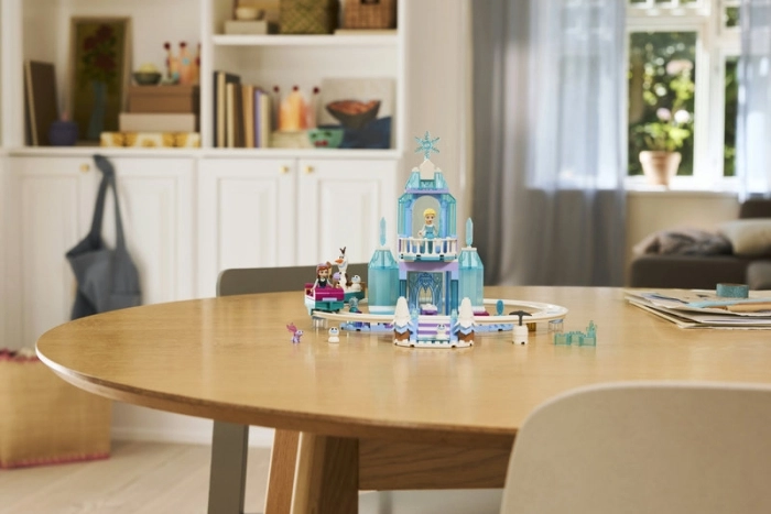 43281 - castello di ghiaccio di elsa e avventura sulla neve