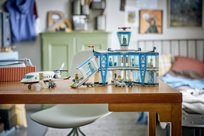 60502 - aeroporto con aereo