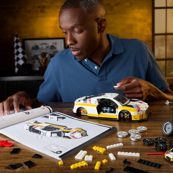 mattel brick shop hot wheels - audi r8 lms