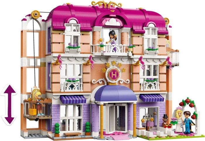 42704 - grand hotel di heartlake city