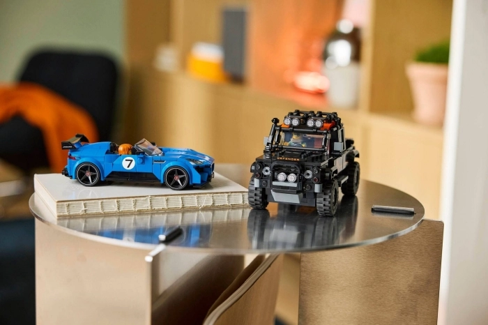 77264 - jaguar project 7 e land rover defender