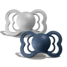 set di 2 ciucci supreme - grigio chiaro & blu acciaio - silicone - made in denmark - con mascherina rotonda e leggera 6 mesi +